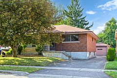 522 Dunkirk Avenue, Oshawa, ON L1H 3G7