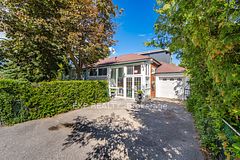 43 Ridgemoor Avenue, Toronto, ON M1N 1M5