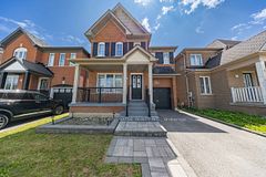 54 Carpendale Crescent, Ajax, ON L1Z 2B4