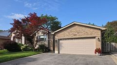 1866 New Street, Pickering, ON L1V 3M1