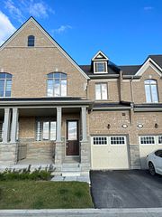 7 Cachia Lane, Ajax, ON L1T 0P8