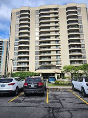 900 Wilson Road N 1403, Oshawa, ON L1G 7T2