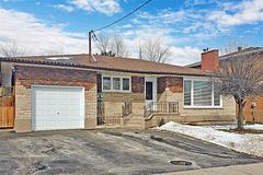 308 Elgin Street W, Oshawa, ON L1J 2P3