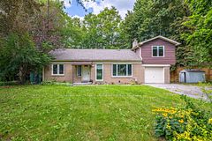 60 Marydon Crescent Upstairs, Toronto, ON M1S 2H2