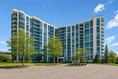 340 Watson Street 916, Whitby, ON L1N 9G1