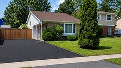 1214 Trowbridge Drive, Oshawa, ON L1G 7H2