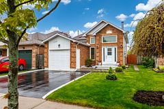 130 Elford Drive, Clarington, ON L1C 4S1