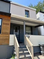 68 Carlaw Avenue A, Toronto, ON M4M 2R7