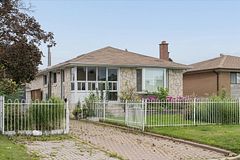 883 Antonio Street Basement, Pickering, ON L1W 1T4