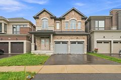 2136 Coppermine Street, Oshawa, ON L1L 0T1