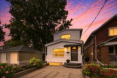 2 Sutherland Avenue, Toronto, ON M4C 1R9