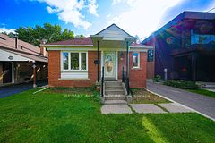 59 Lilian Drive, Toronto, ON M1R 3W4