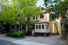 49 Lee Avenue, Toronto, ON M4E 2P1