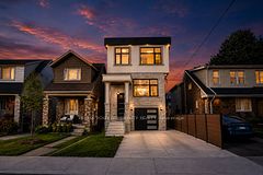 49 Wayland Avenue, Toronto, ON M4E 3C8