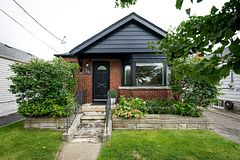 35 Memorial Park Avenue, Toronto, ON M4J 2J7