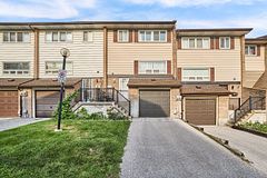 321 Blackthorn Street 39, Oshawa, ON L1K 1L3
