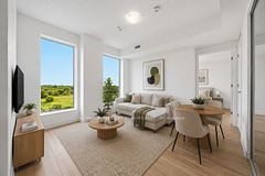 7439 Kingston Road 602, Toronto, ON M1B 0G1