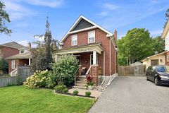 44 Mclaughlin Boulevard, Oshawa, ON L1G 2N9