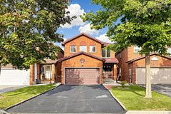 33 Wharton Square, Toronto, ON M1V 4M9