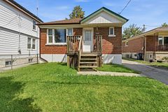 975 Victoria Park Avenue, Toronto, ON M4B 2J4