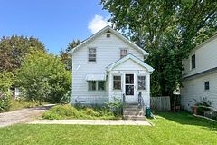 97 Westmount Street, Oshawa, ON L1J 4X2