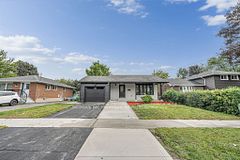 205 Clemence Avenue, Whitby, ON L1N 1E7