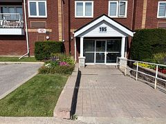 195 lake driveway W 310, Ajax, ON L1S 7H7