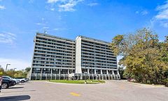 92 Church Street S #710, Ajax, ON L1S 6B4