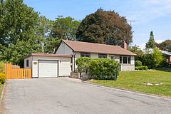 26 Phair Avenue, Clarington, ON L1E 2W5