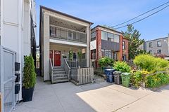 1117 Queen Street E 2nd Floor, Toronto, ON M4M 1K9