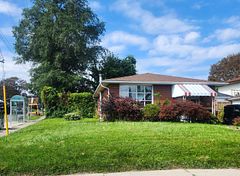 64 Claymore Crescent, Oshawa, ON L1G 6G2