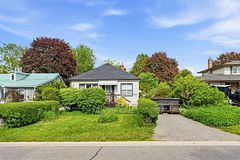 917 Green Street, Whitby, ON L1N 4G4