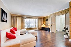 12 Burnview Crescent, Toronto, ON M1H 1B5