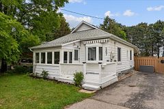 207 Verdun Road, Oshawa, ON L1H 5T1