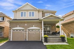 14 Vetzal Court, Clarington, ON L1E 0H3