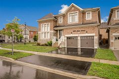 1072 Azalea Avenue, Pickering, ON L1X 0G6