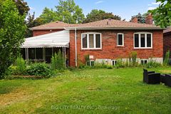 30 Lozoway Drive Lower, Toronto, ON M1K 2Y4