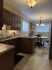 28 Orangewood Crescent Room, Toronto, ON M1W 1C6