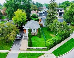 130 Portsdown Road, Toronto, ON M1P 1V5