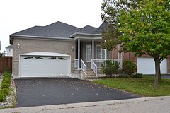 45 Tunney Place, Whitby, ON L1M 2G5