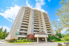 700 Wilson Road N 305, Oshawa, ON L1G 7T5