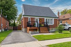 128 Lasalle Avenue, Oshawa, ON L1H 5Y5