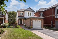 39 Bach Avenue, Whitby, ON L1R 2L1