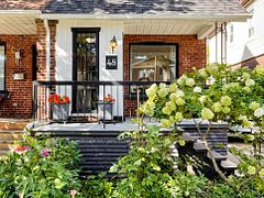 48 Hiltz Avenue, Toronto, ON M4L 2N5