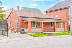 136 Celina Street, Oshawa, ON L1H 4N5