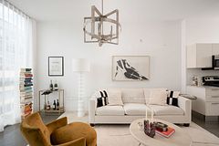 625 Queen Street E 410, Toronto, ON M4M 1G7