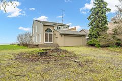 151 Cedar Crest Beach Road, Clarington, ON L1C 5R2