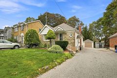 126 Lauder Road, Oshawa, ON L1G 2H6