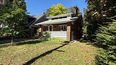 68 Hollywood Crescent Basement, Toronto, ON M4L 2K5