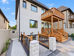 1606 Sandhurst Crescent, Pickering, ON L1V 6W2